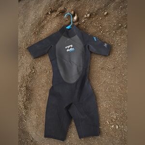 🌊 Billabong Intruder Kids Wetsuit - Size 12 (3/2mm Shorty)